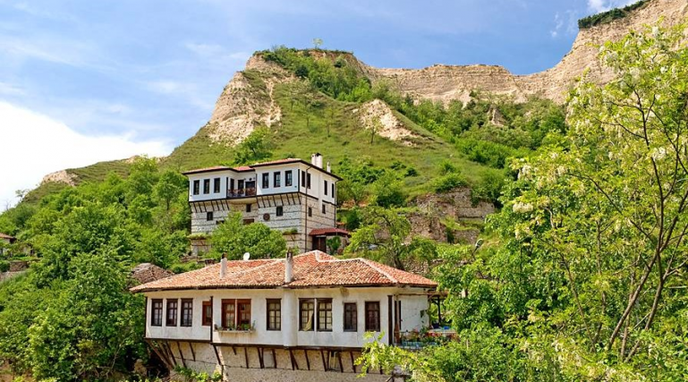 Рилски манастир, Рупите и Мелник