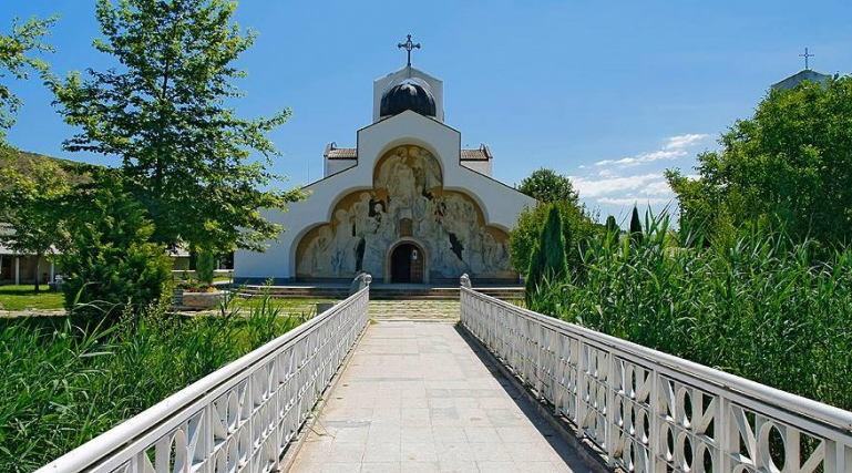 Рилски манастир, Рупите и Мелник